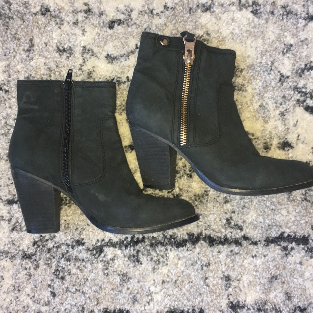Aldo booties with gold detail!